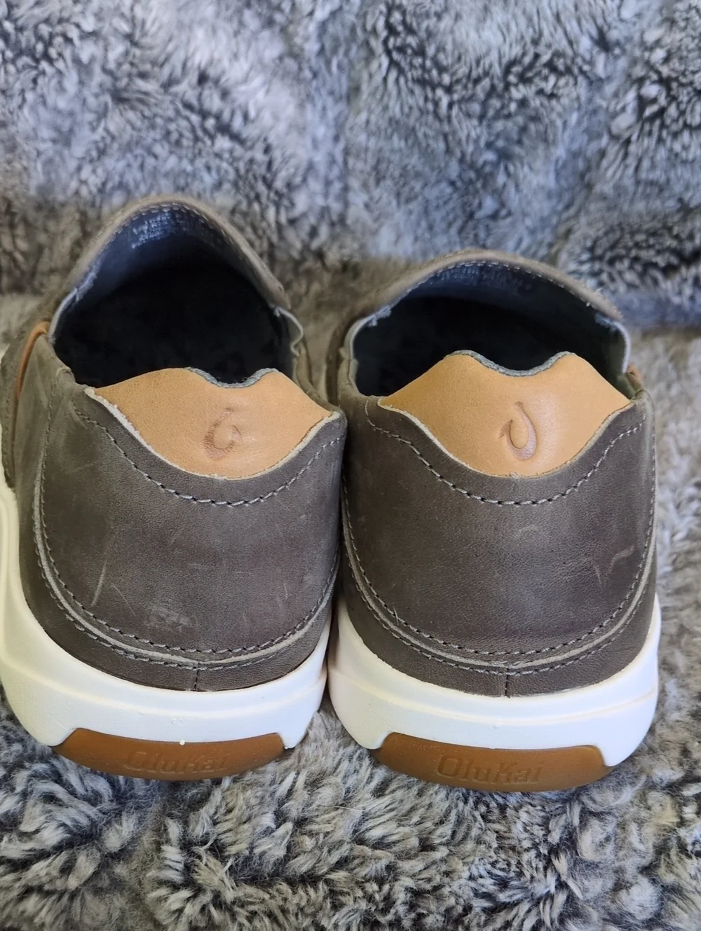 Olukai Men's Lae'ahi Lauhala Slip-On Woven Leather Men's Sneakers in Ash Sz 9.5
